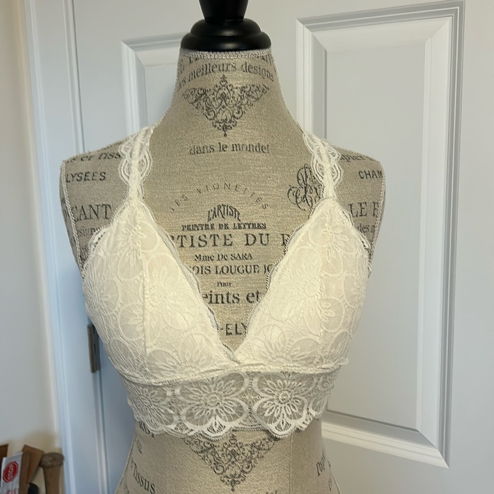 Women’s Aerie bra size medium